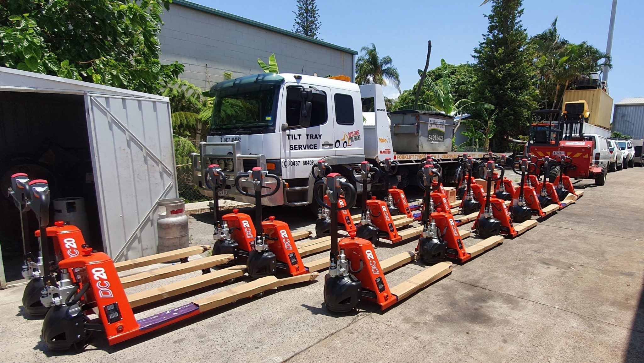 Heli Semi Electric Pallet Jack (CBD20J-B) - Image 3