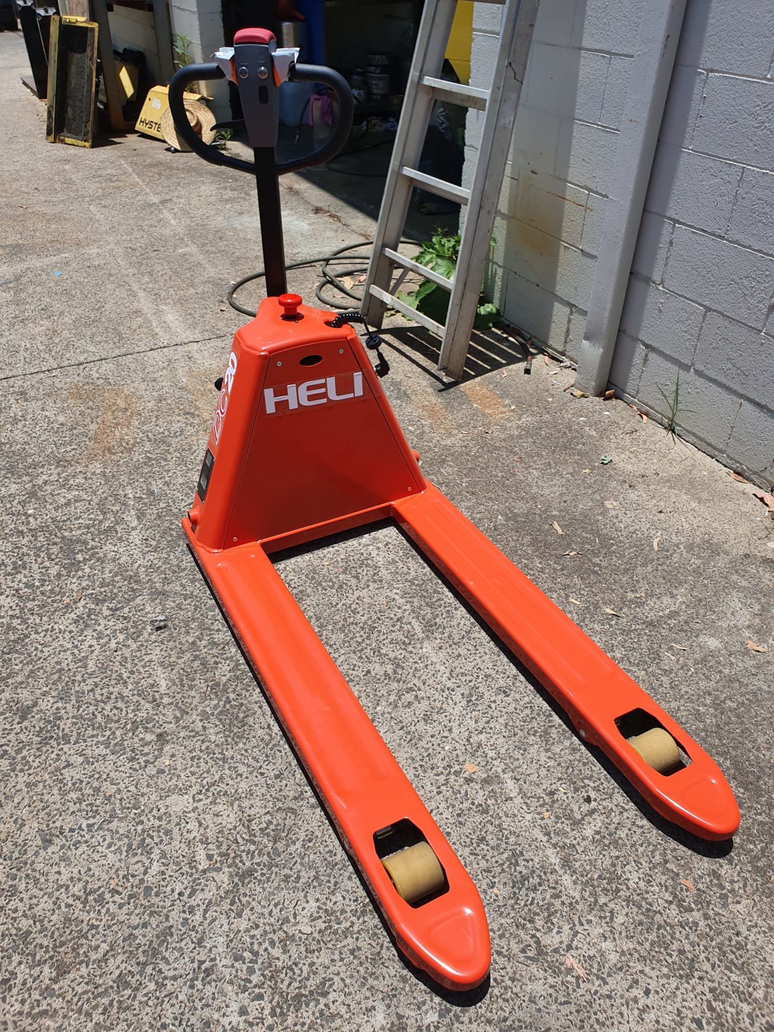 Heli Semi Electric Pallet Jack (CBD20J-B)