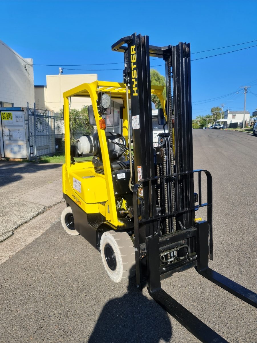 Hyster H1.8TX-EL (5.45M Lift) - Image 4