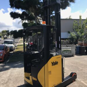 Yale MR16 - Sit & Reach