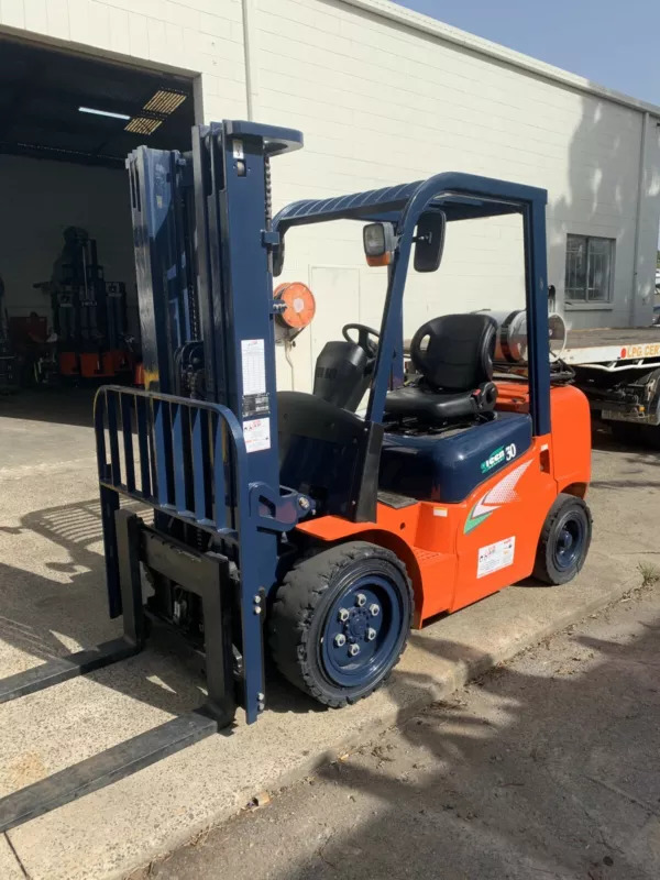 Used Heli G2 Series 3T Forklift